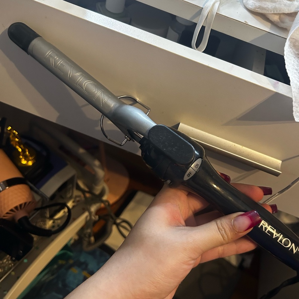 Revlon Black and Silver Curling Iron
